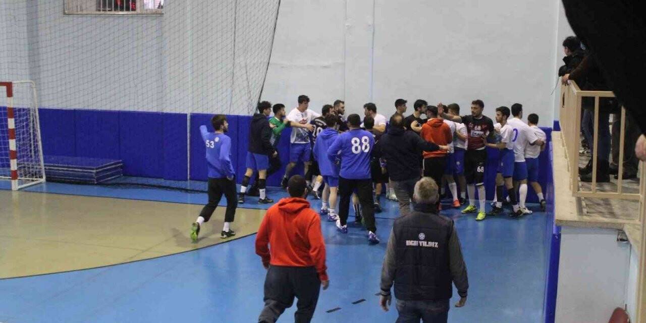 İneboluspor Kulübünden hentbol maçındaki kavgayla ilgili açıklama