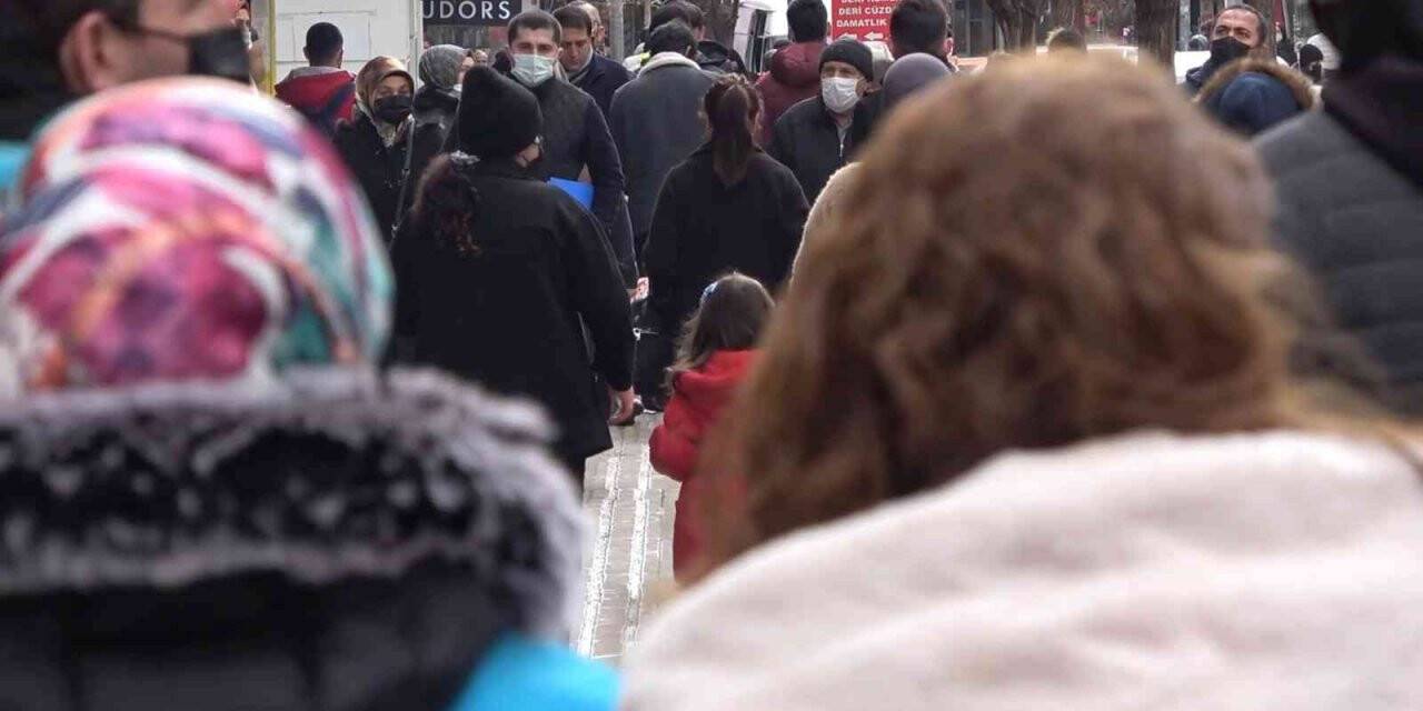 Maske zorunluluğu kalkıyor mu?