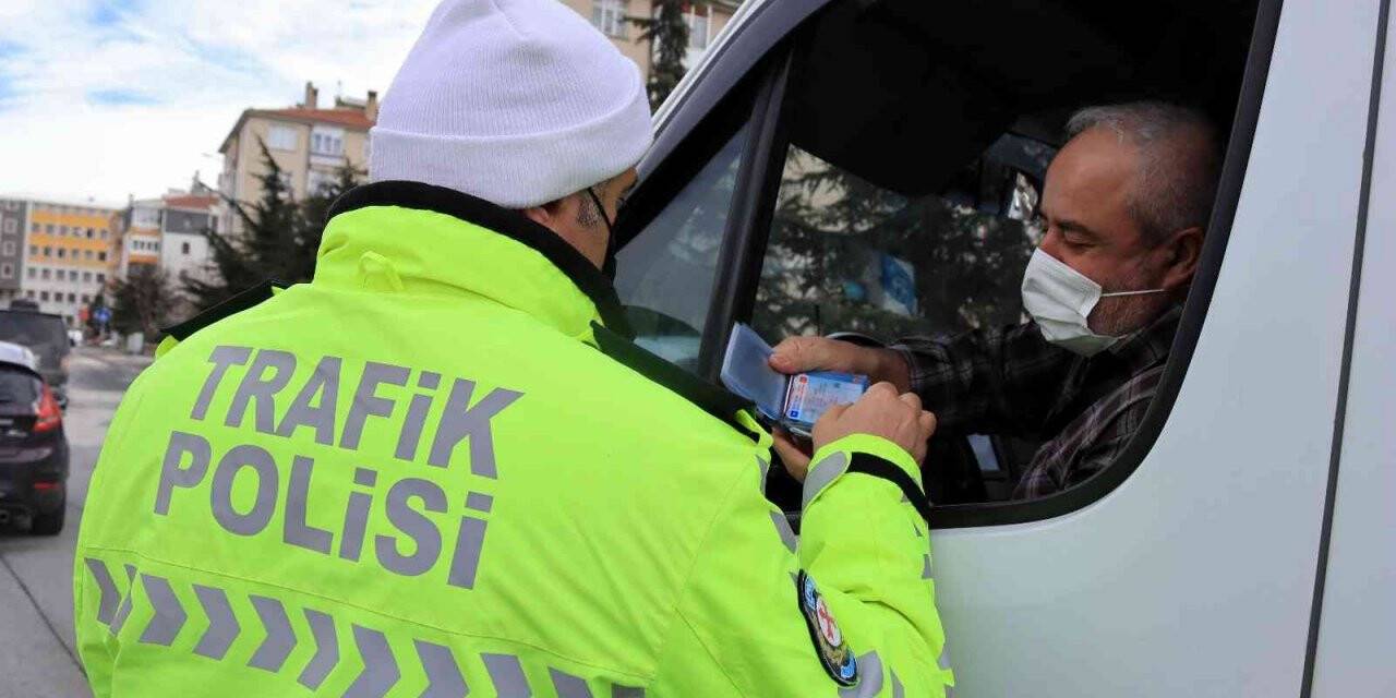 Okullar açıldı, okul servis denetimleri arttı