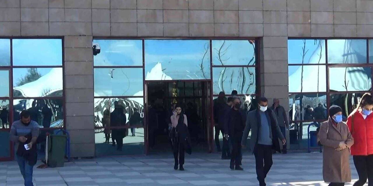 Bilinçsiz kullanılan ağrı kesiciler, akut böbrek yetmezliğini artırıyor