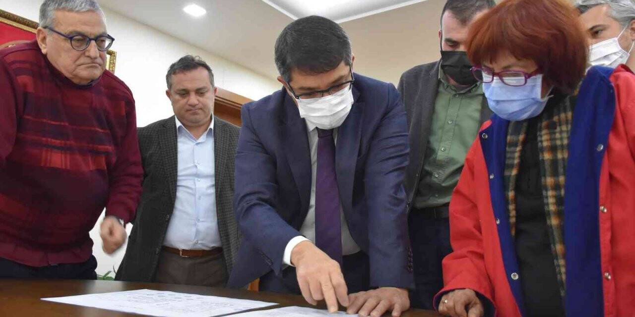 Başkan Çelik yeni projesi için HAKDEM yöneticilerinin fikrini aldı