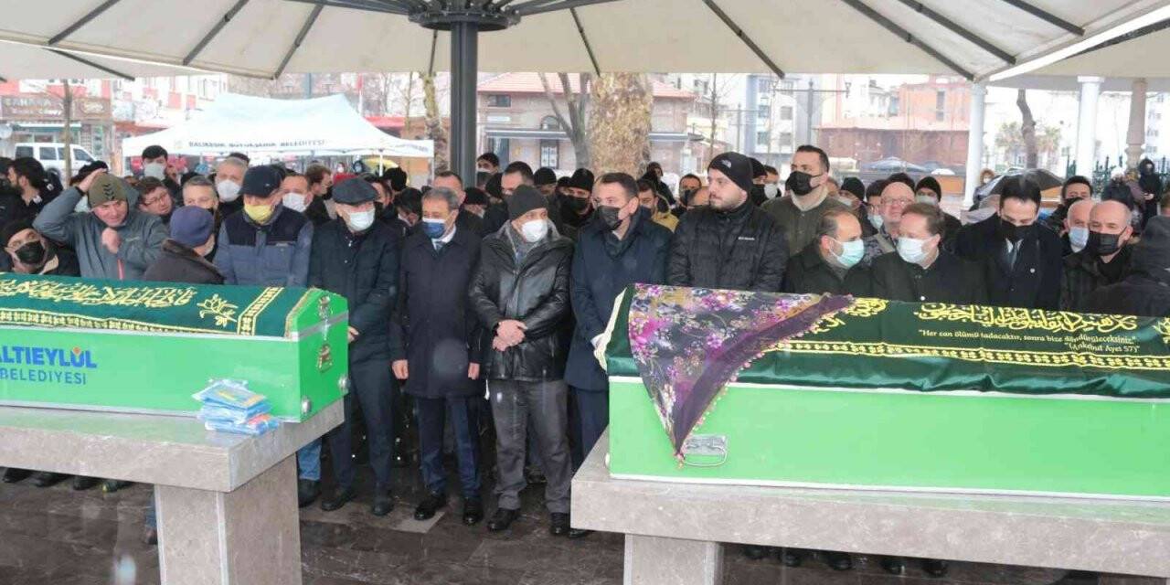 Gazeteci Akyürek’in anne acısı