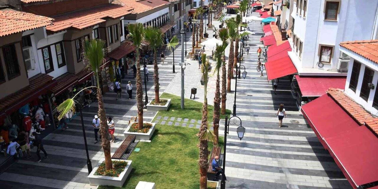 Kuşadası Belediyesi pandemiye rağmen yatırımlara devam ediyor