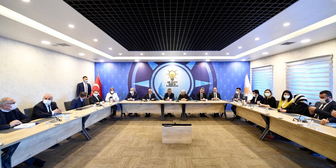 Milli Eğitim Bakanı Özer Konya'da ziyaretlerde bulundu