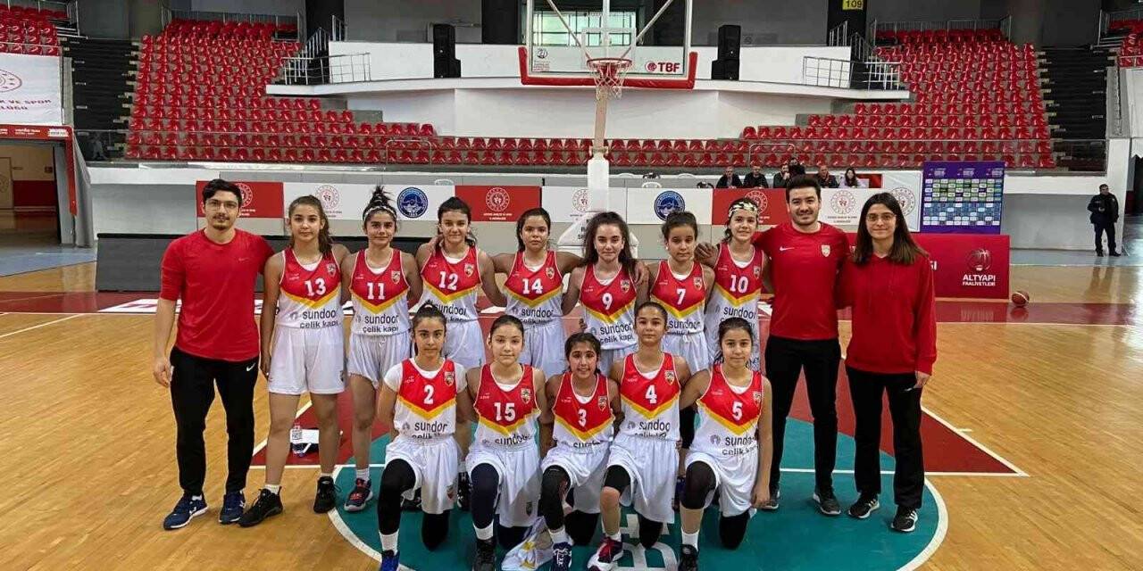 Basketbol U-14 Kızlar Bölge Şampiyonası başladı