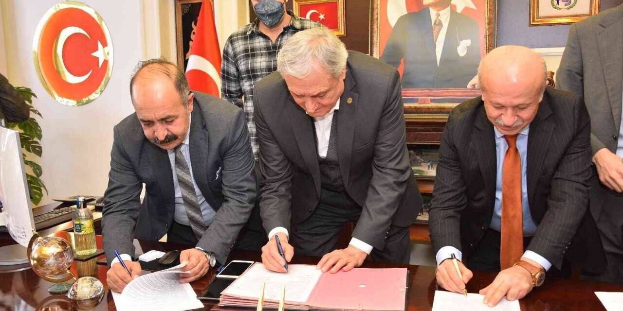 Bozüyük Belediyesi’nde toplu iş sözleşmesi sevinci