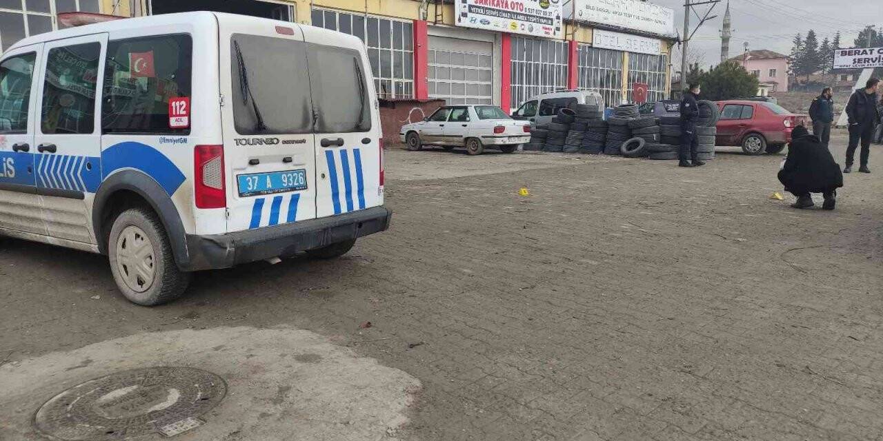 Kavga ettiği şahsın dükkanına kurşun yağdırdı