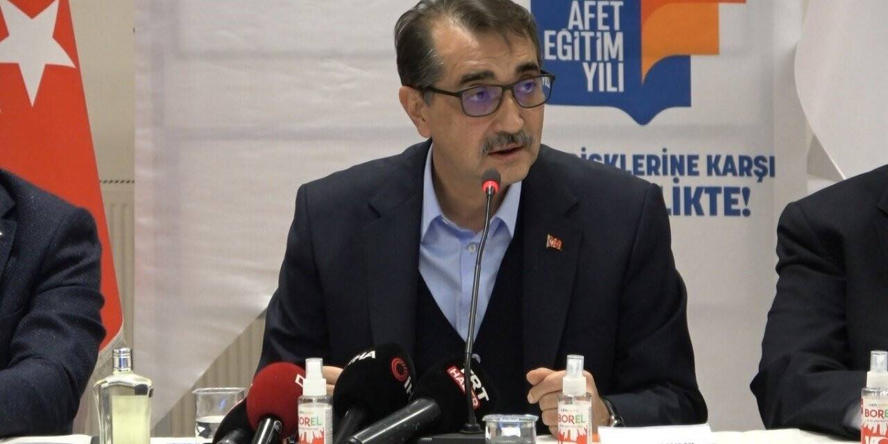 Bakan Dönmez: "Kendi saflarını sıklaştırmaya çalışanlar ucuz siyaset yaptılar, biz gerçekleri paylaştık"