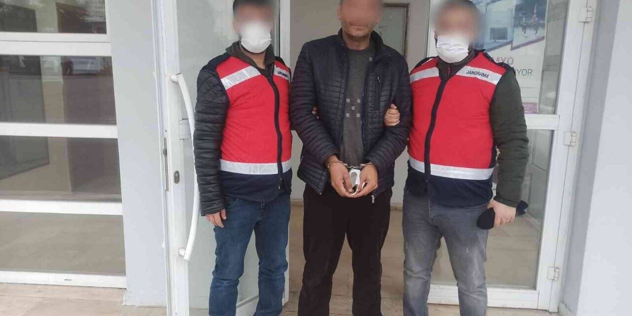 Eşini ağır yaralayan koca yakalandı