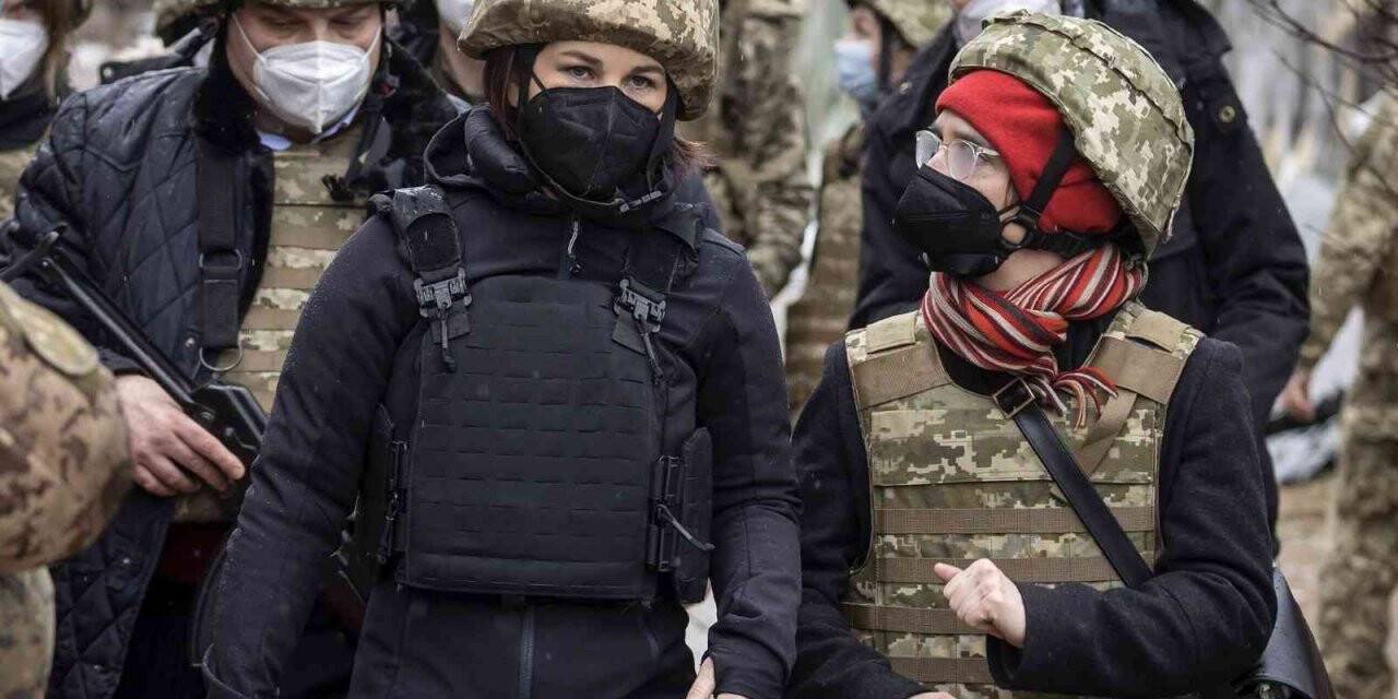 Almanya Dışişleri Bakanı Baerbock, Donbass bölgesini ziyaret etti