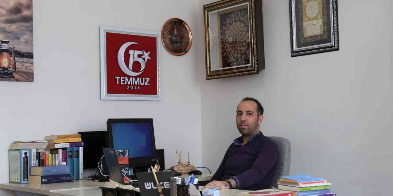 Doç. Dr. Adem Palabıyık: “Yeni Asyacılar, Demokrat Parti ve Millet İttifakı’na oy vermemeli”