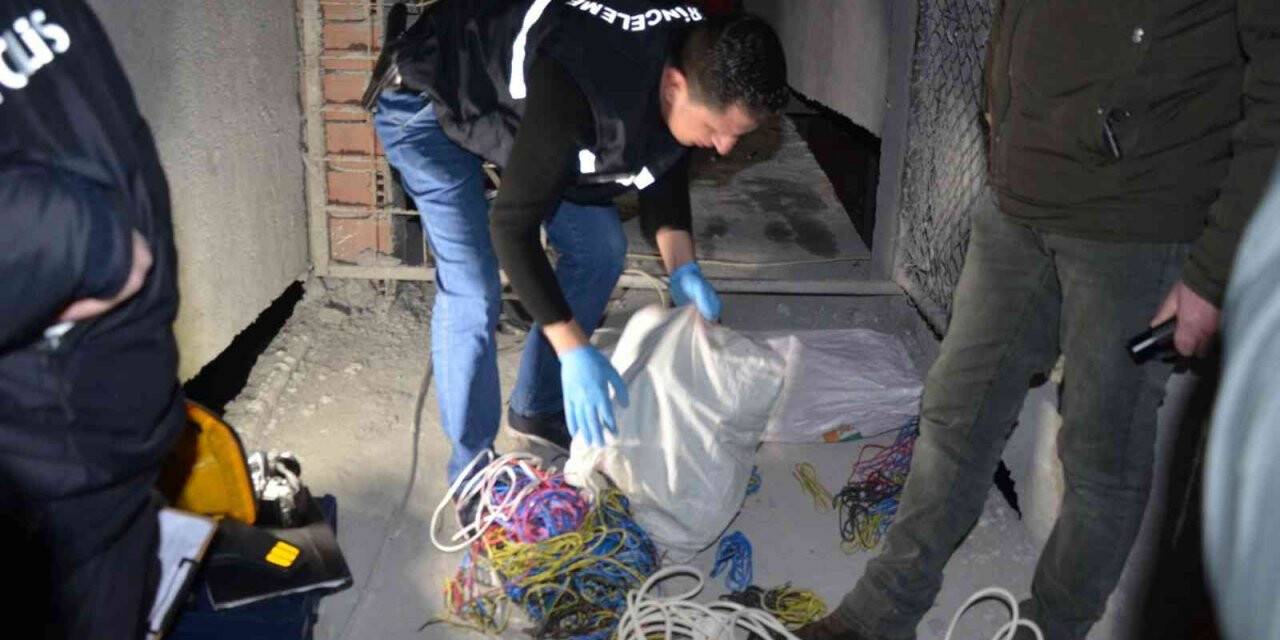 Kablo hırsızı kaçamadan yakalandı