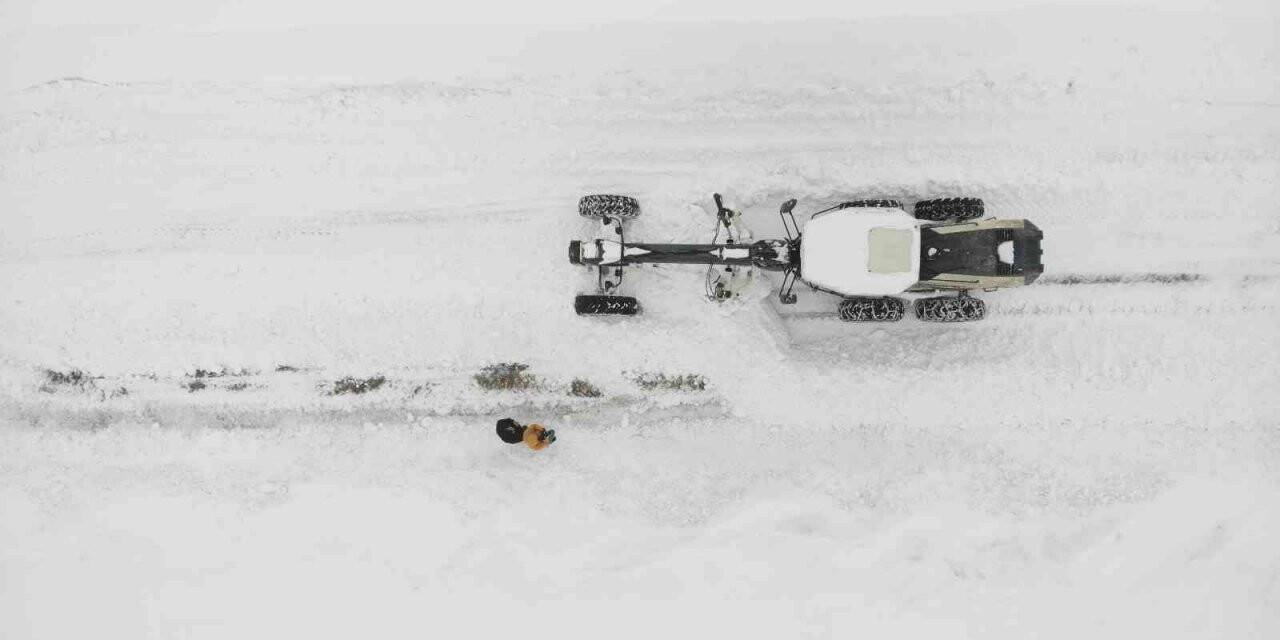 Muş’ta 23 köy yolu ulaşıma kapandı