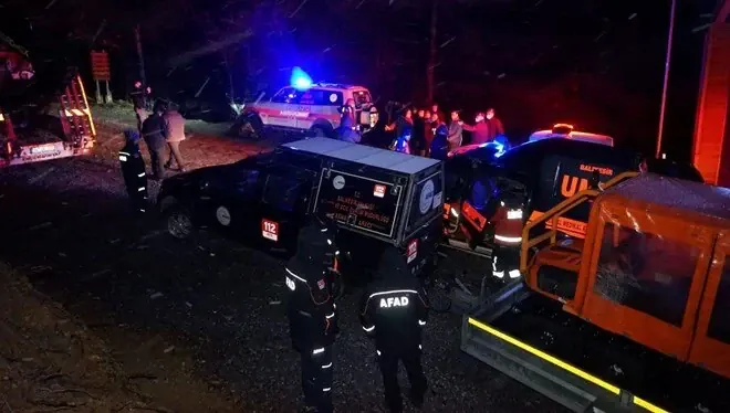 Kazdağları'nda mahsur kalan 21 kişi için kurtarma çalışması sürüyor