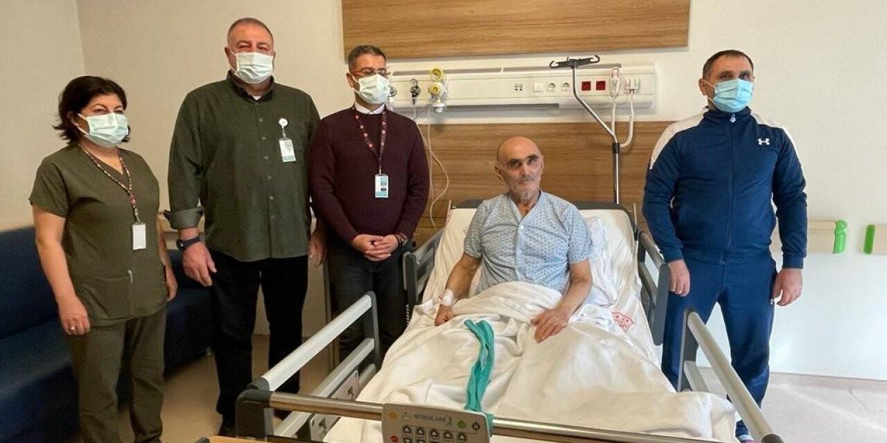 Kırgızistanlı 70 yaşındaki hasta Türkiye’de sağlığına kavuştu