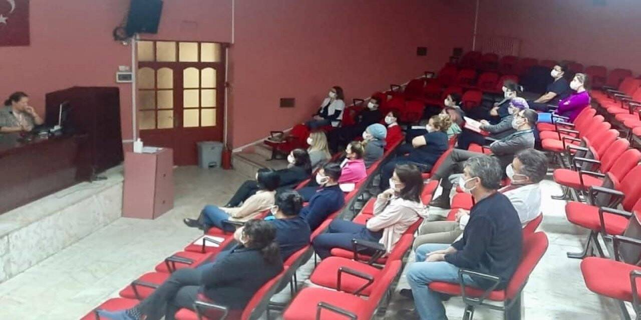 Sağlık çalışanlarına Afet Yönetimi eğitimi verildi