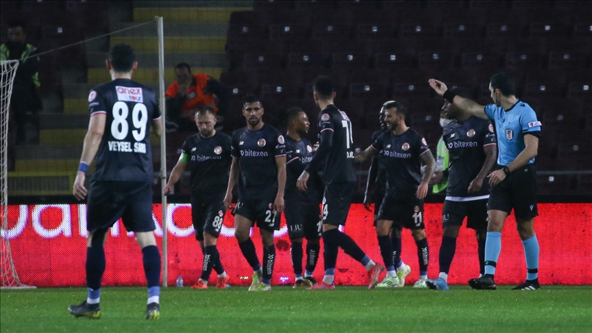 Antalyaspor, Ziraat Türkiye Kupası son 16 turunda çeyrek finale yükseldi