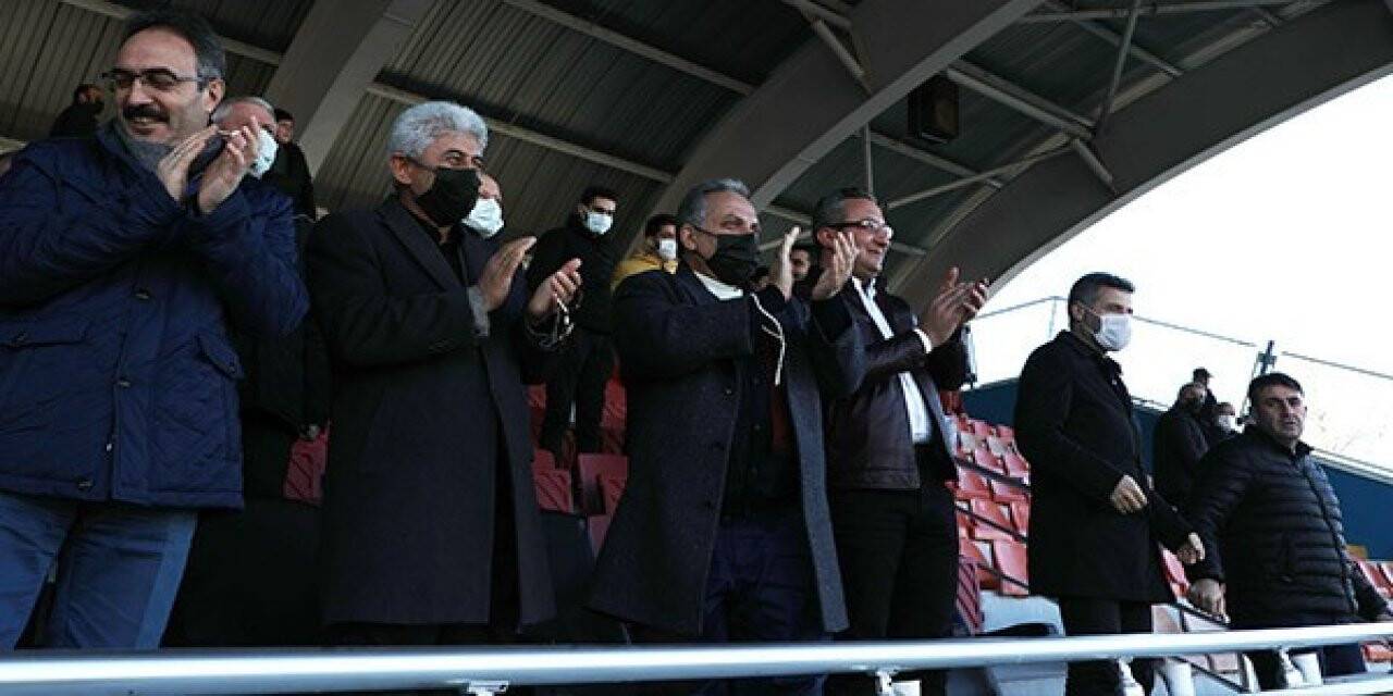 Talasgücü Belediyespor’da primler ikiye katlandı.