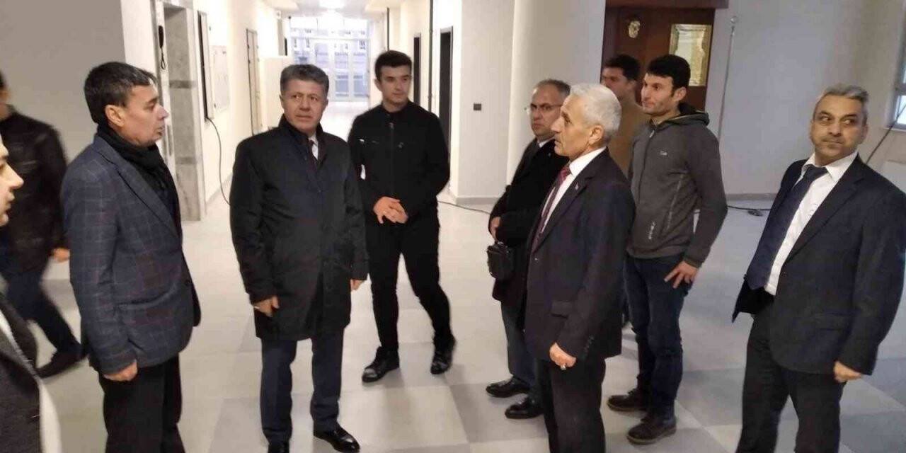 AK Parti’li Özkan, Kırkağaç’ta ziyaretlerde bulundu