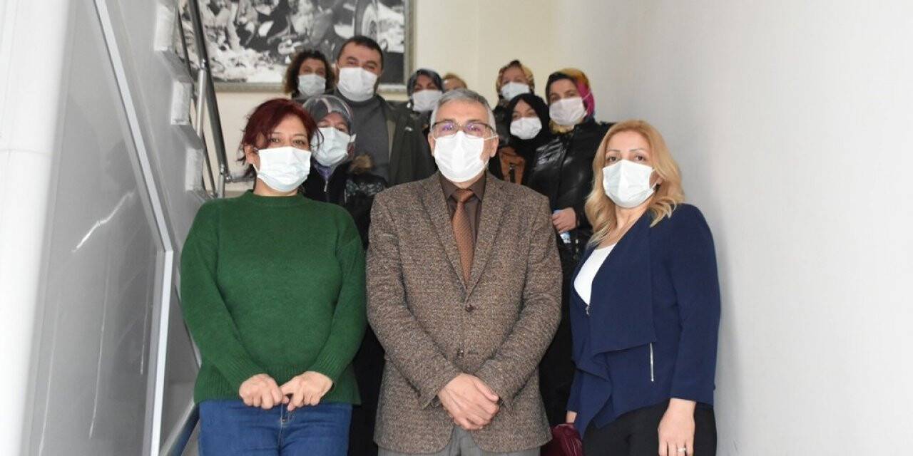 AK Parti İnönü Kadın Kollarından Başkan Bozkurt’a ziyaret