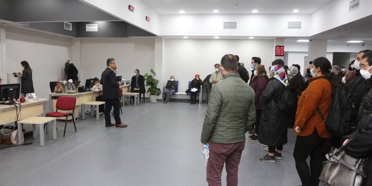 Küçükçekmece Belediyesi İstihdam Masası bir yılda bin 17 kişiye iş imkânı sağladı