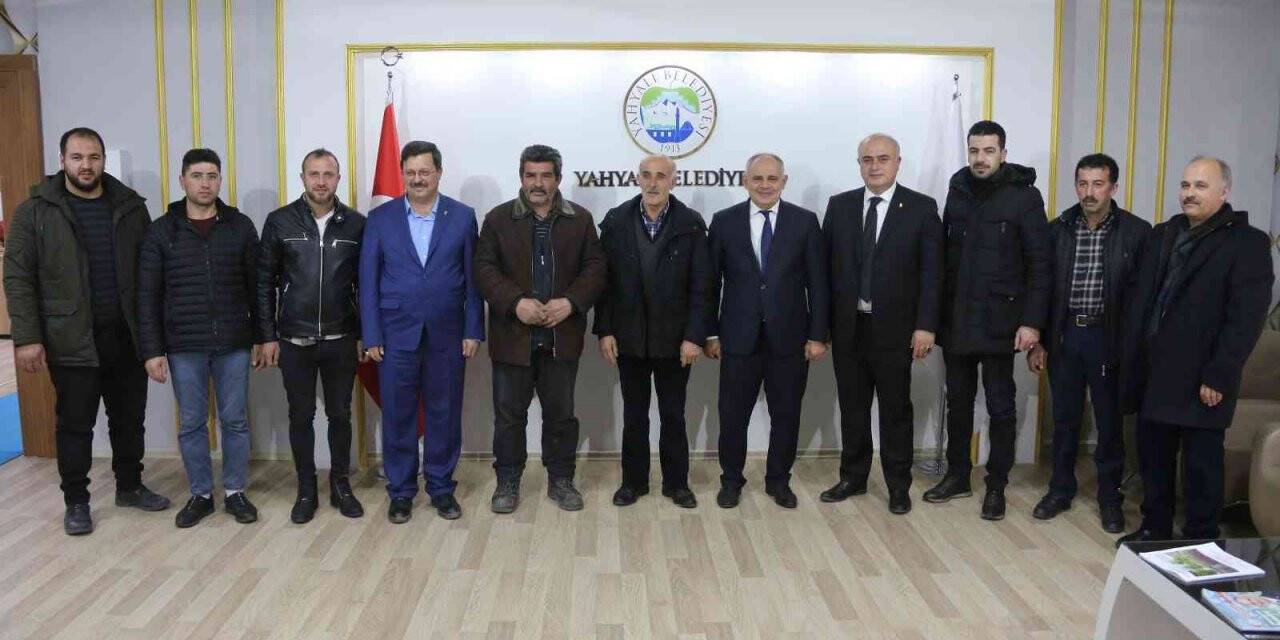 Yahyalı esnaflarından Başkan Öztürk’e teşekkür