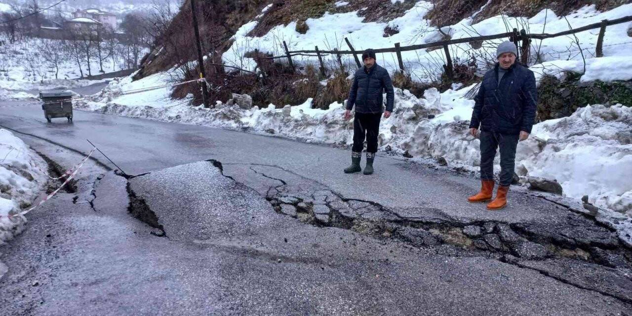 Düzce’de şiddetli yağış heyelana sebep oldu