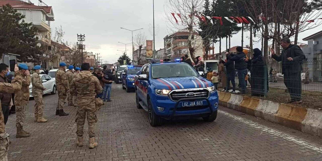 Komandolar dualarla Suriye’ye uğurlandı
