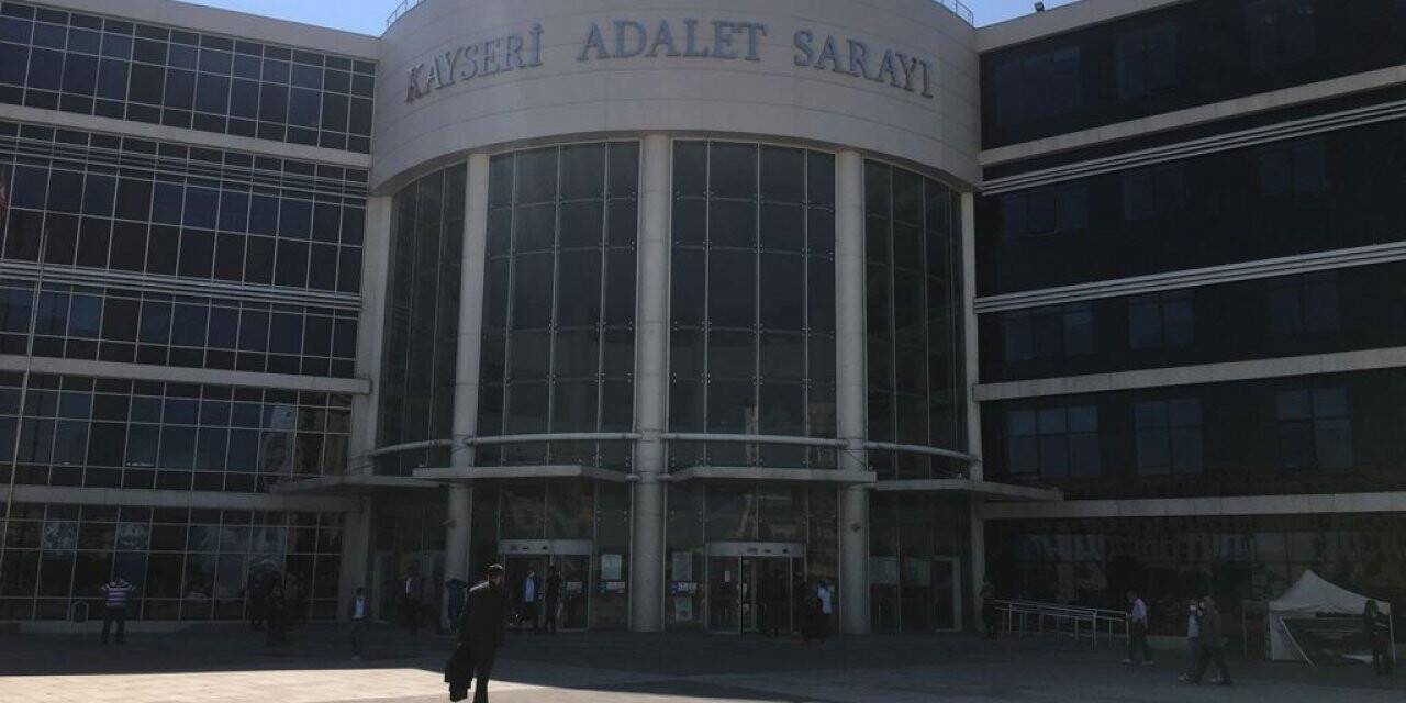 Kayseri’de dolandırıcılık yapan 2 sanığa 6 yıl 3’er ay hapis cezası