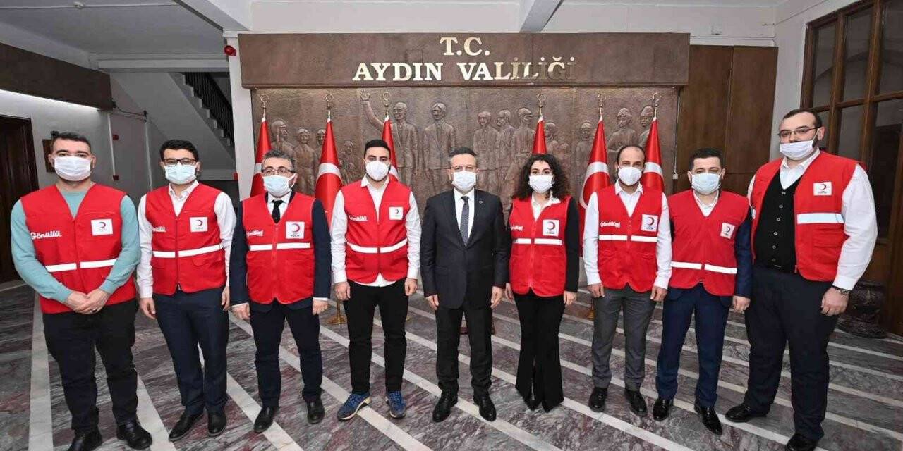Türk Kızılay Aydın Şubesi yeni yönetimi Vali Aksoy ile görüştü