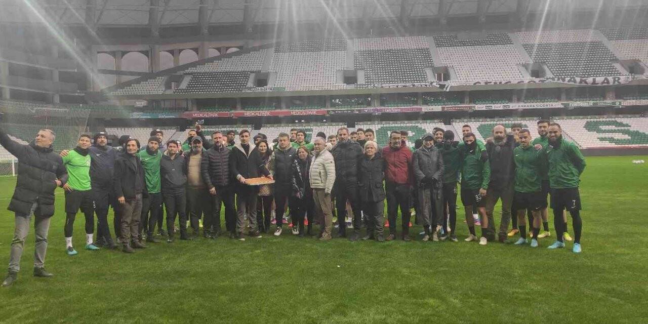 Giresunspor’da Champness antrenmana çıktı