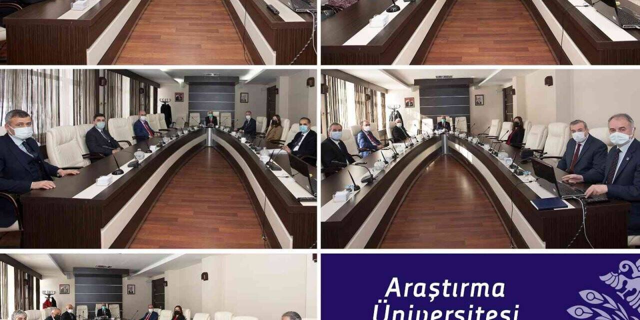 “Yeni Nesil Üniversite Tasarım ve Dönüşüm Projesi” Araştırma Üniversitesi misyonuna göre revize edildi