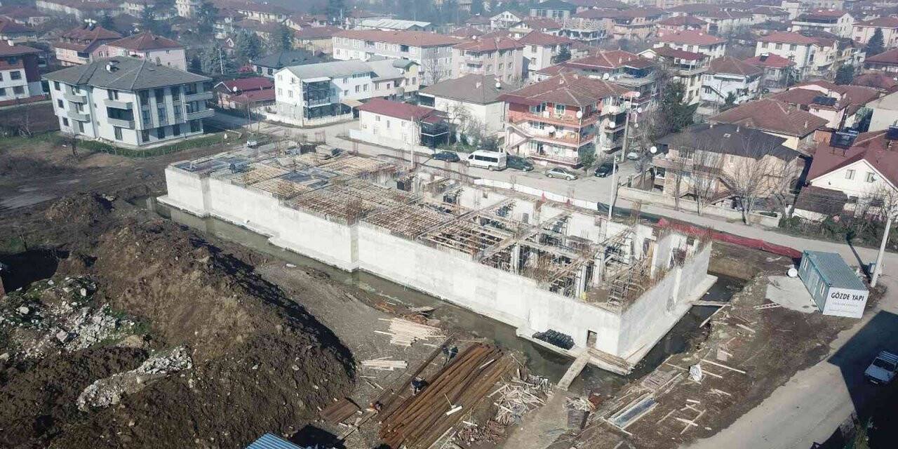 Başkan Özlü eğitime ayrı bir önem veriyor