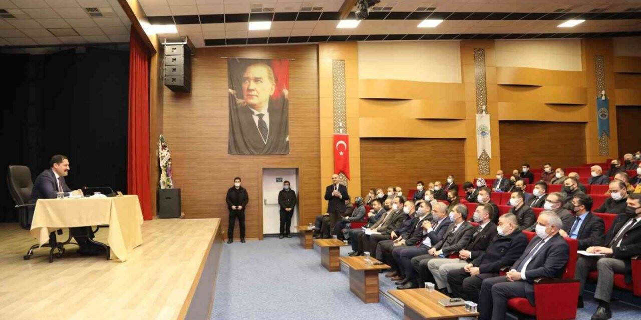 Vali Masatlı: “Suluova’nın potansiyelini üretime ve istihdama dönüştürerek hak ettiği noktaya getirmeliyiz”