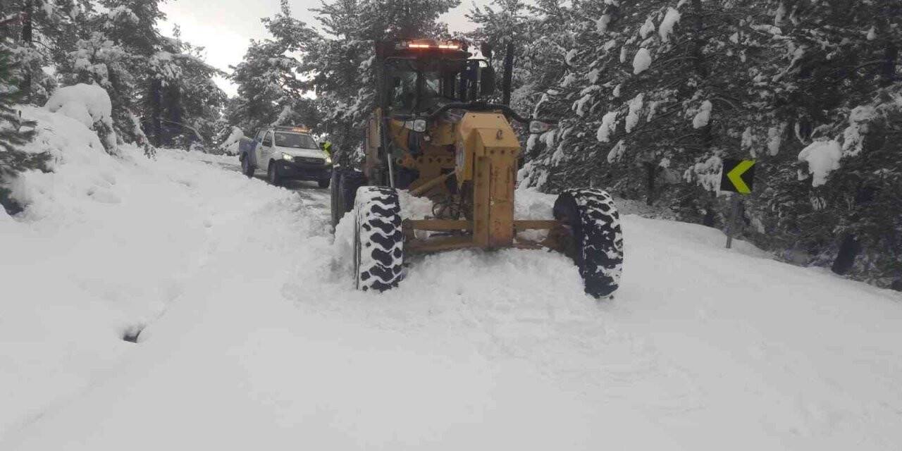 Bursa’da 246 mahalle yolu ulaşıma açıldı