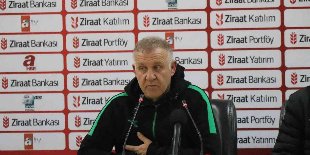 Mesut Bakkal: “Mağlup olduk ama oyuncularımı kutluyorum”