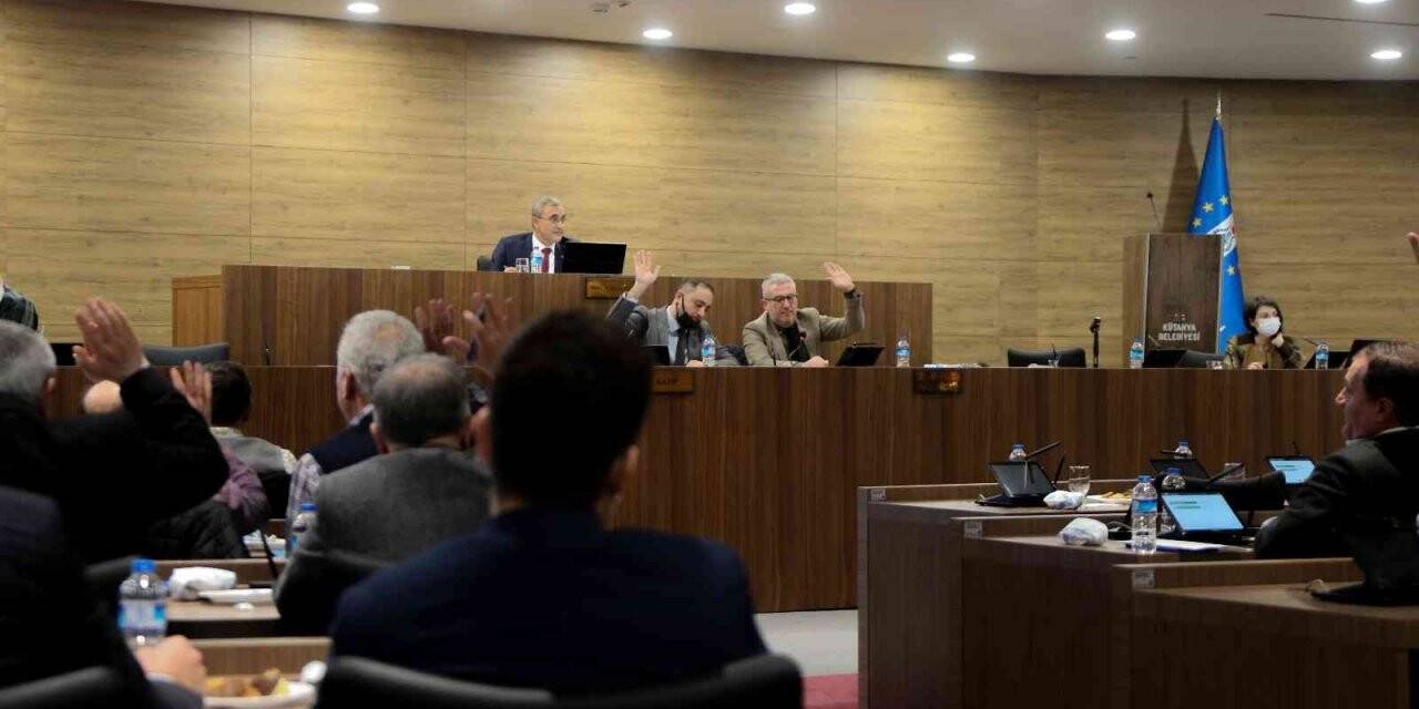 "Haber gerçek dışı, Özel Halk Otobüsleri 65 yaş üstü vatandaşlarımıza ücretsizdir"