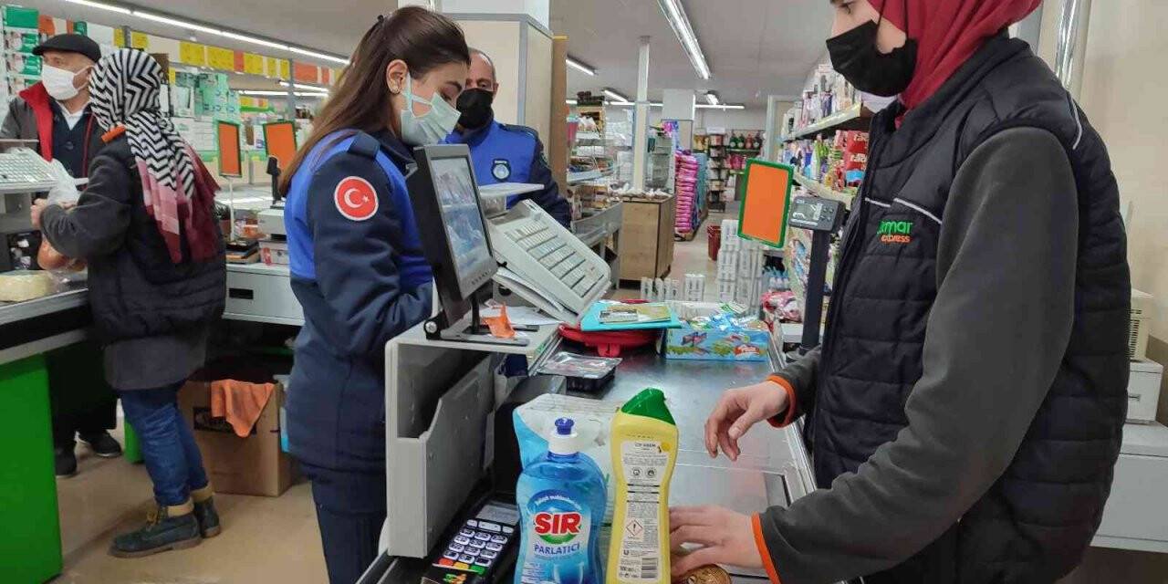 Çayırova’da market denetimi yapıldı