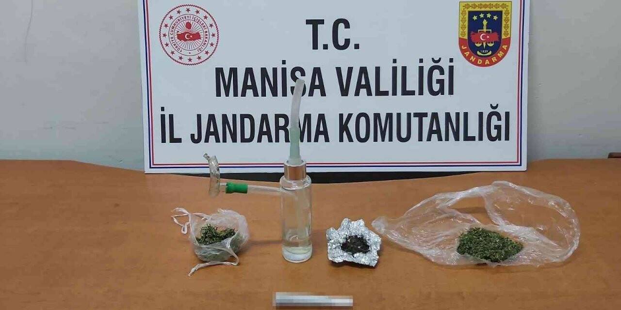 Jandarma uyuşturucu tacirlerine göz açtırmıyor