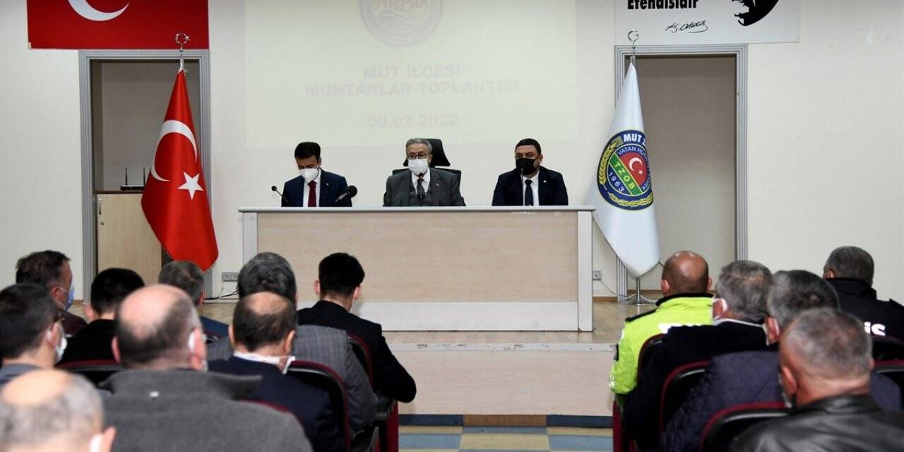 Vali Su, Mut’ta muhtarların sorun ve taleplerini dinledi