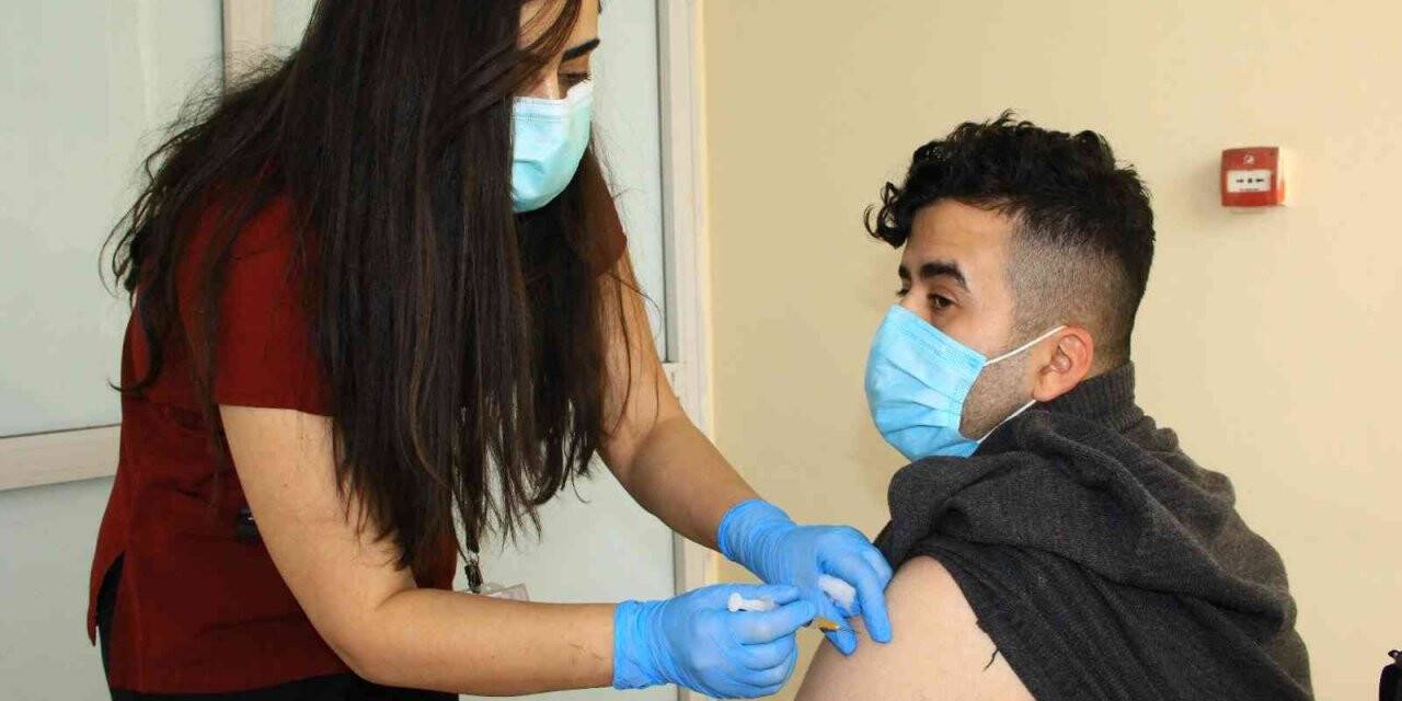 TURKOVAC aşısına Hakkari’de yoğun ilgi