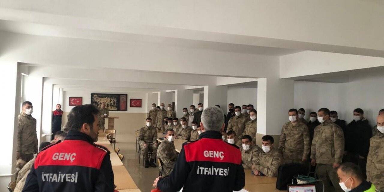 Genç’te jandarma personeline yönelik yangın tatbikatı