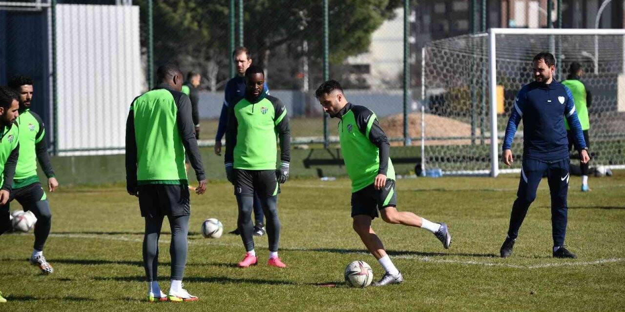 Bursaspor’da Samsunspor maçı hazırlıkları tamamlandı