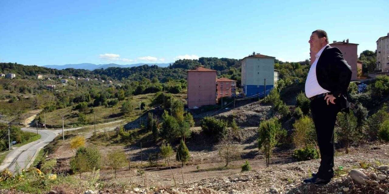 Başkan Tekin tapu sevincini böyle paylaştı: "21 yıl sonra bizlere nasip oldu "