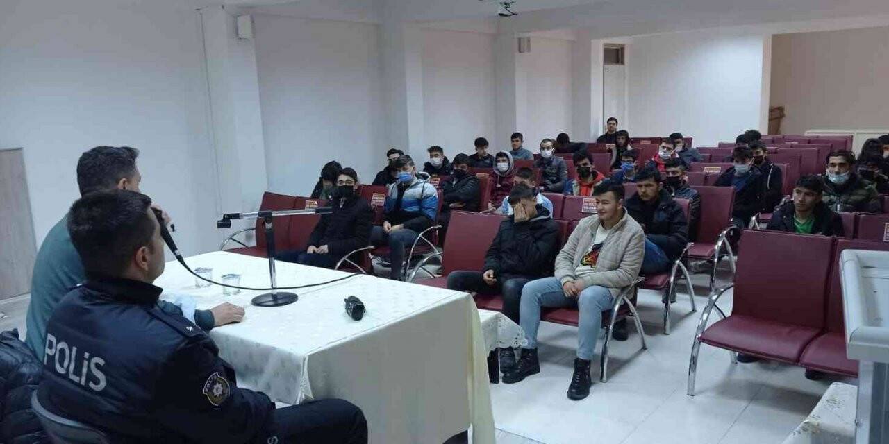 Gediz’de öğrencilere polislik mesleği tanıtıldı