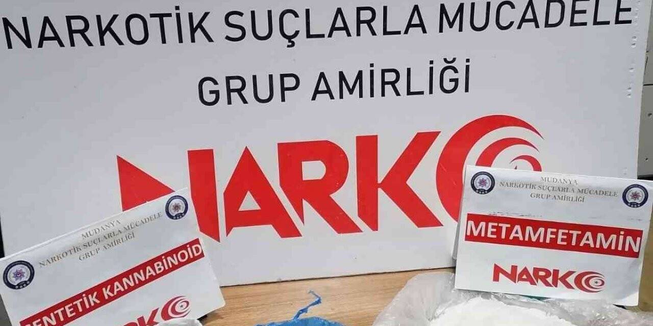 Ailece uyuşturucuyla yakalandılar