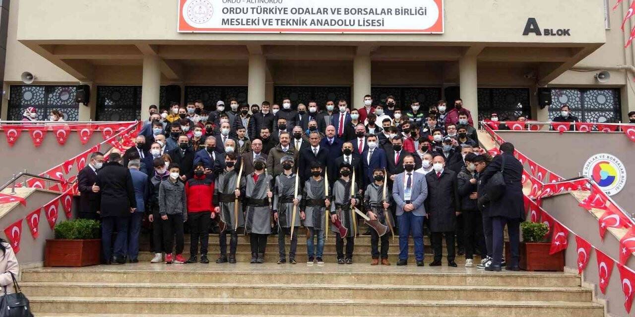 Bakan Özer: “Son 19 yılda öğretmen sayısı 500 binden 1,2 milyona ulaştı”