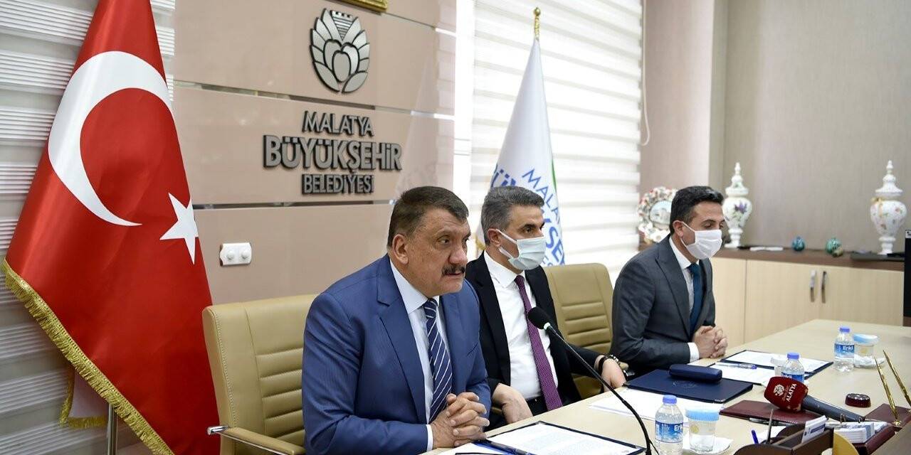 Malatya Büyükşehir’den eğitim ve spora büyük destek