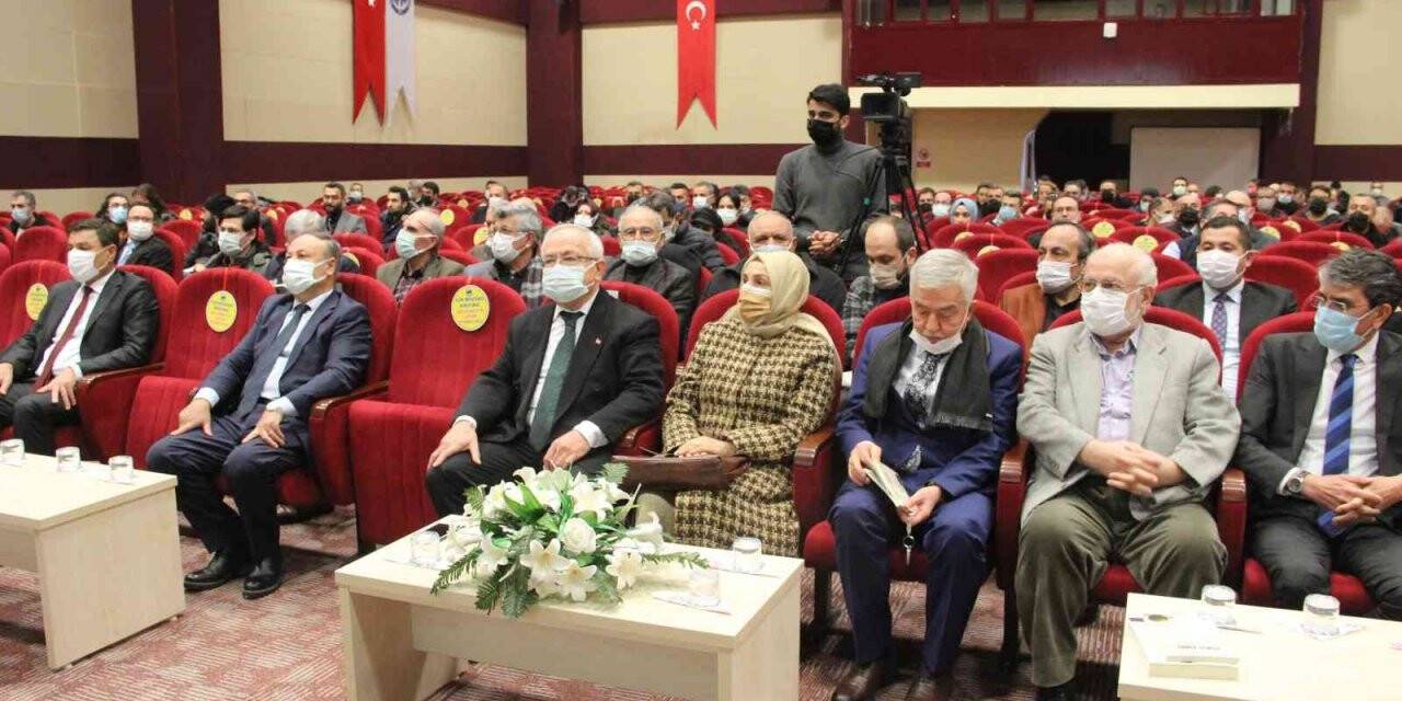 KMÜ’de 2021 Yunus Emre ve Türkçe Yılı değerlendirme toplantısı yapıldı