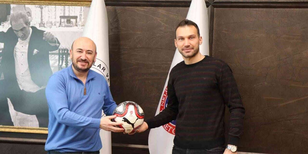 Başkan Ülken’den, Süper Lig hakemi Şimşek’e teşekkür